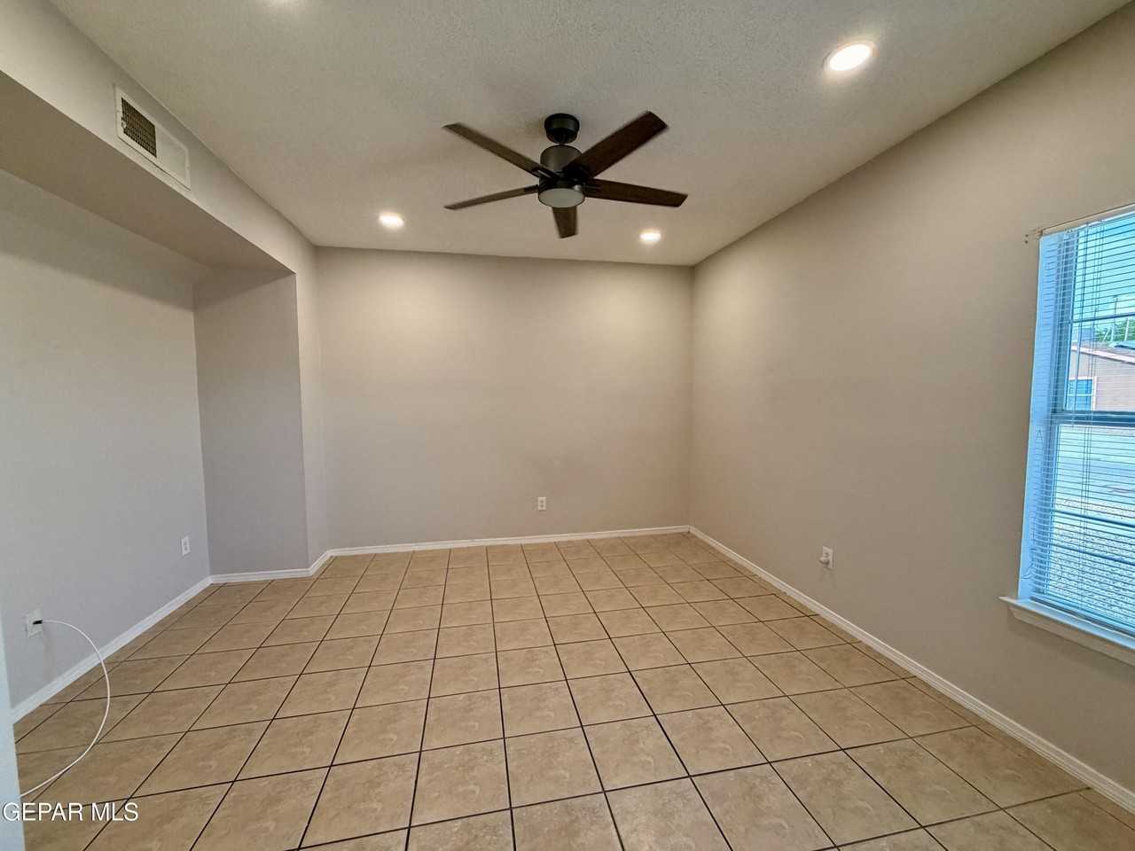 3629 Cave Palm Pl - Photo 5 of 33