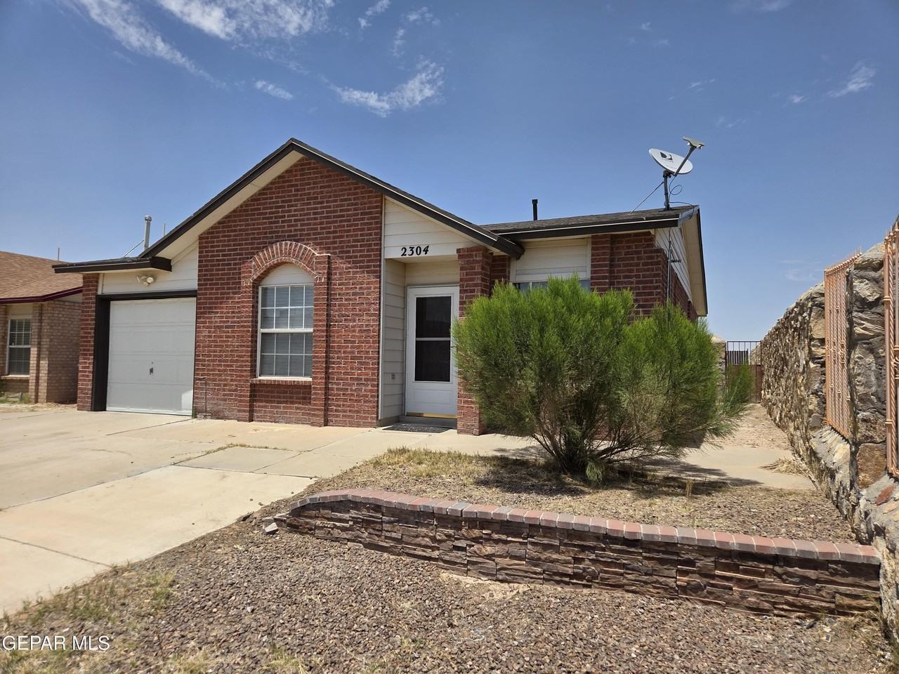 2304 Tierra Serena Rd - Photo 3 of 24
