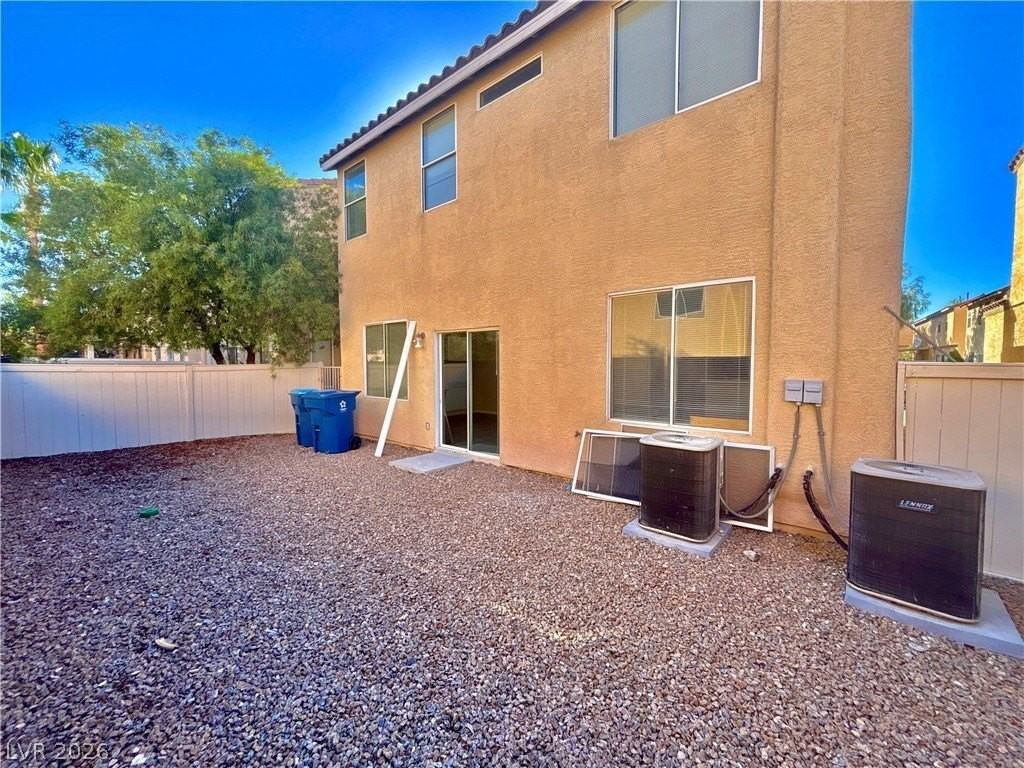 7432 Decoro St - Photo 6 of 32