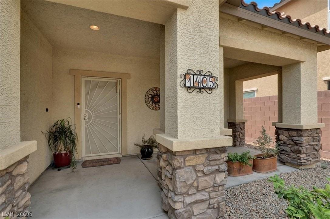 1405 Fantastic Ct - Photo 2 of 24