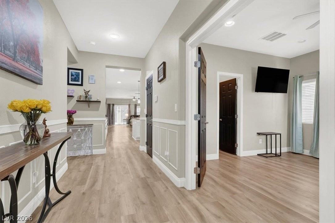 1405 Fantastic Ct - Photo 4 of 24