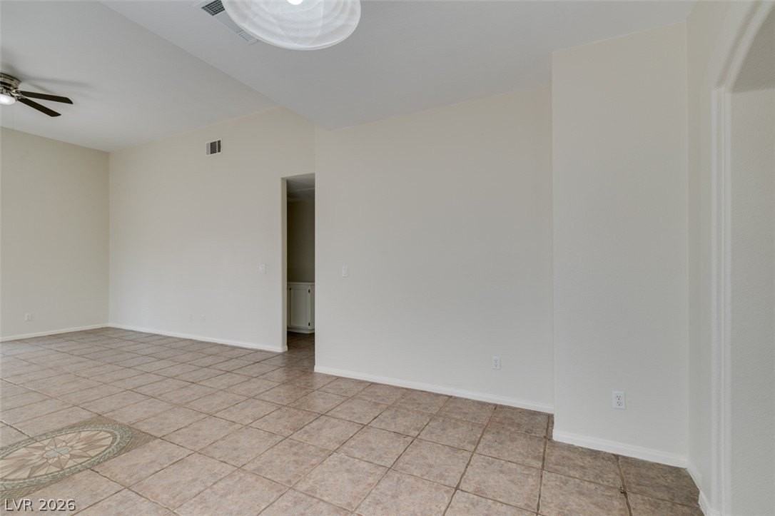 7201 Tame Pl - Photo 5 of 46