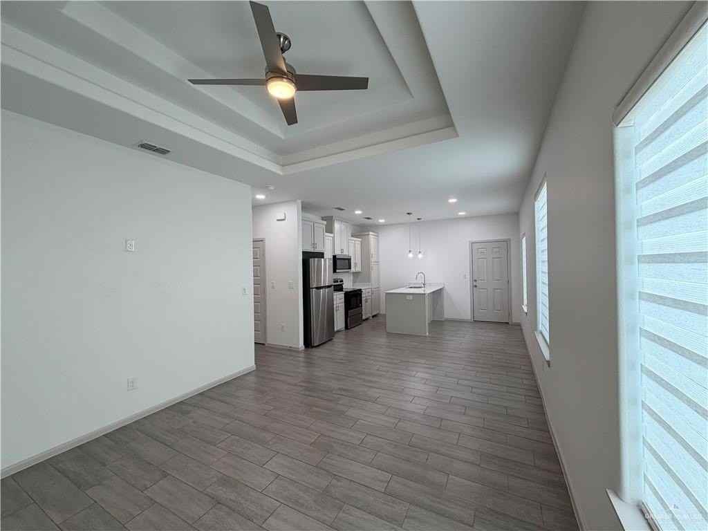 7806 N 58th Ln #1 - Photo 3 of 19