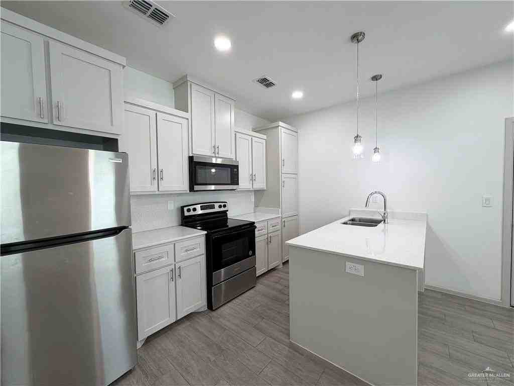 7802 N 58th Ln #3 - Photo 5 of 19