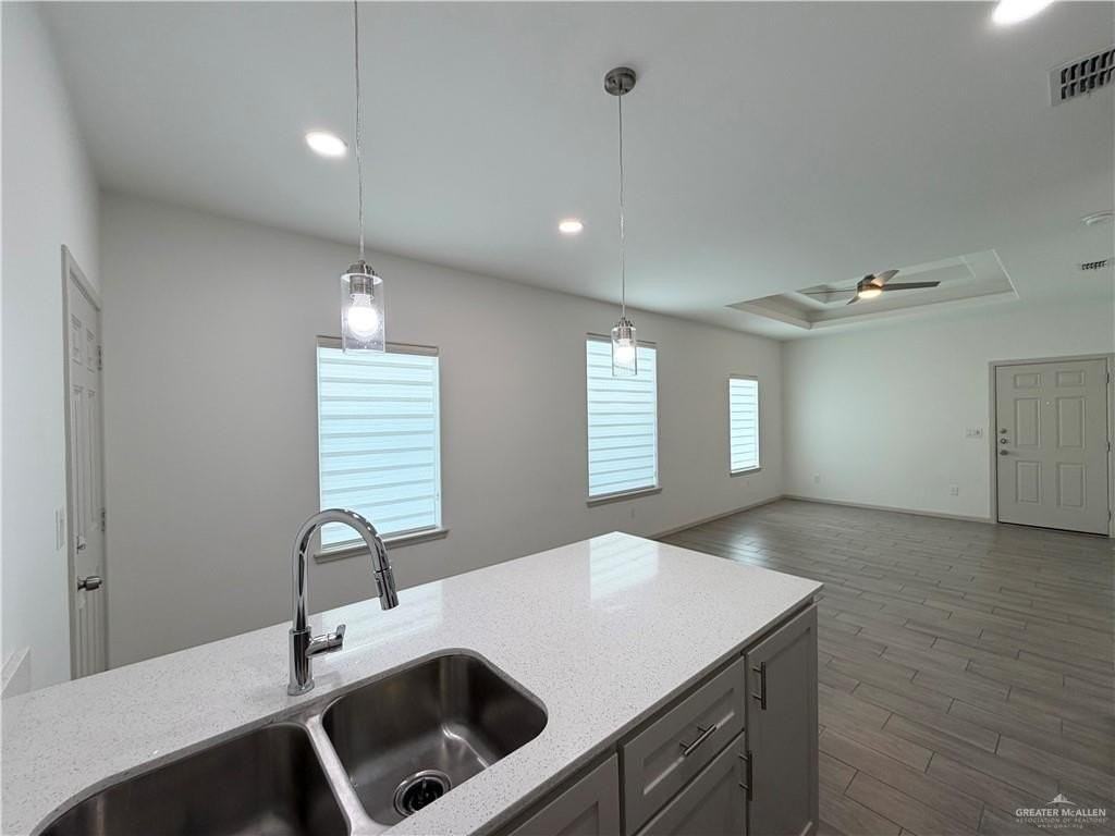 7802 N 58th Ln #3 - Photo 7 of 19