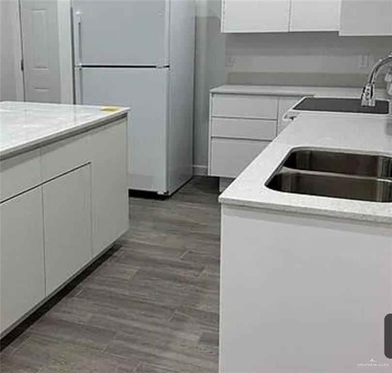 1404 Lore Dr #4 - Photo 5 of 11