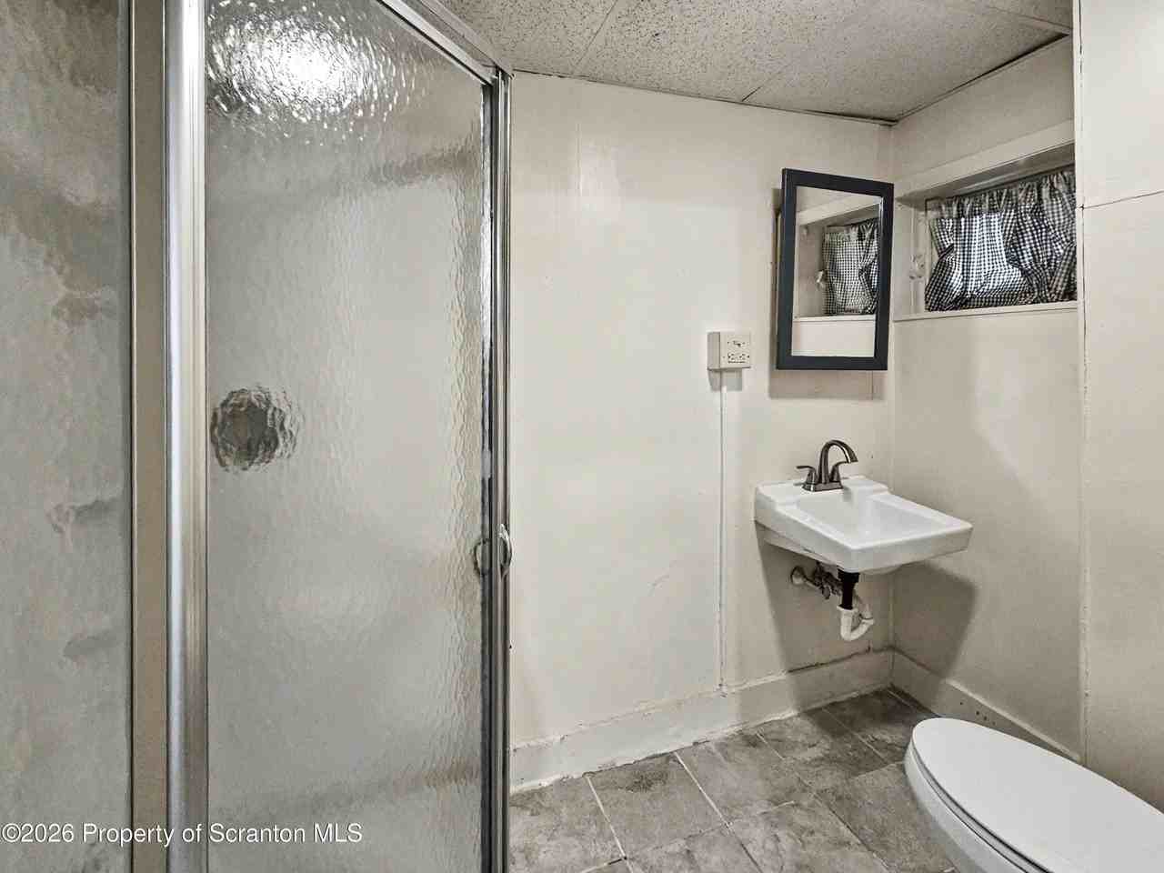 122 Willow St #1 - Photo 5 of 10