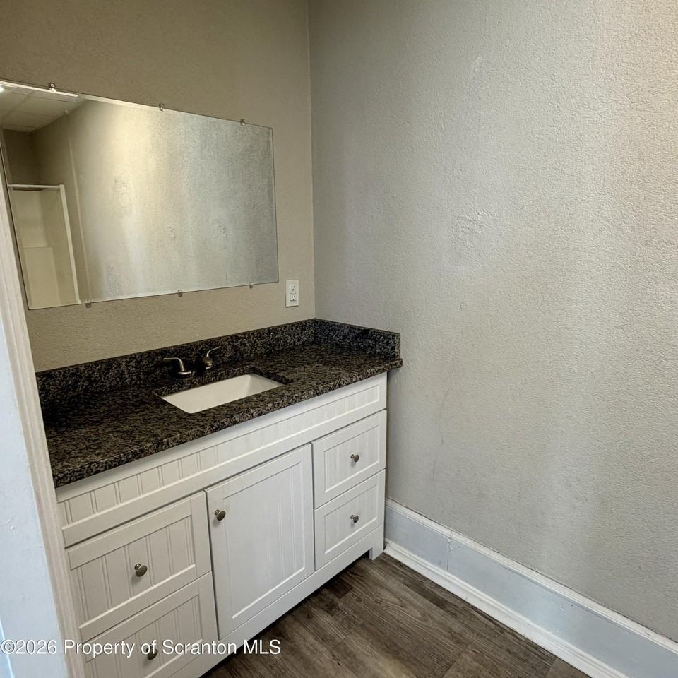 106 Delaware Ave #2D - Photo 4 of 9