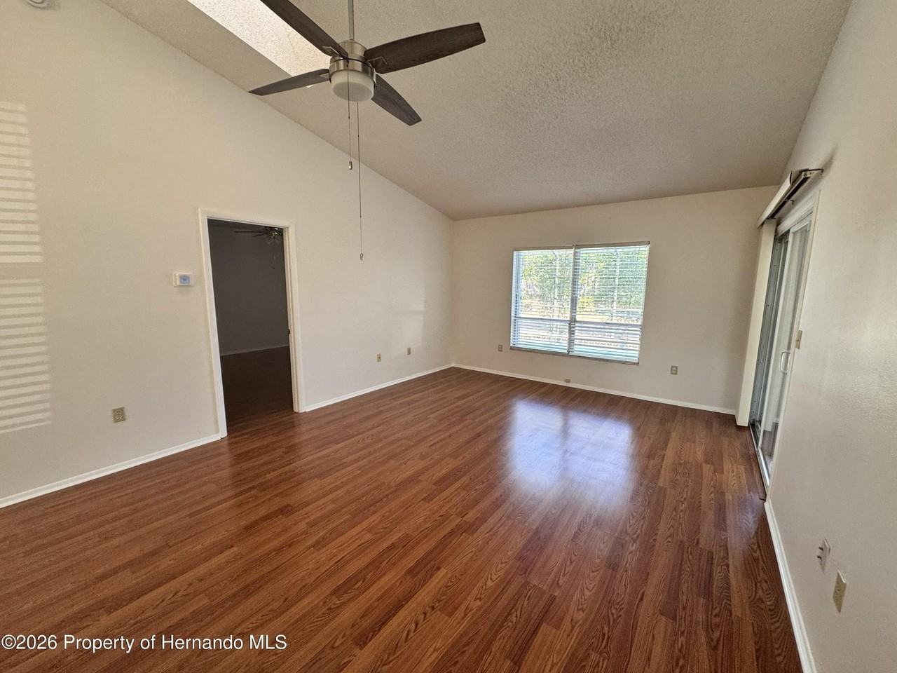 13455 White Plains St - Photo 6 of 15