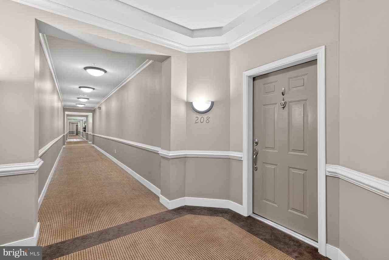 2111 Ganton Grn - Photo 4 of 39