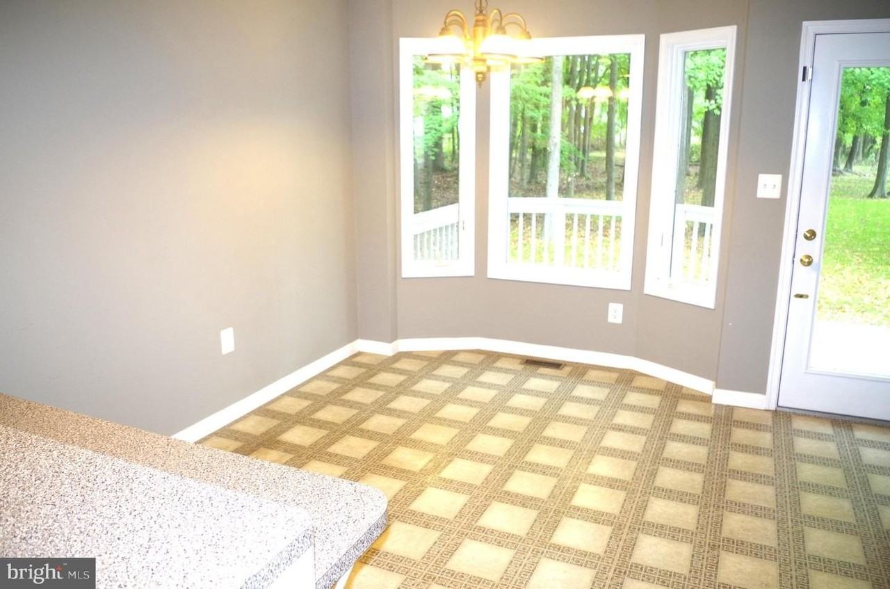 812 Petinot Pl - Photo 7 of 38
