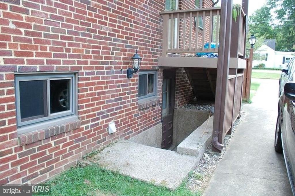 6700 Kirkley Ave - Photo 6 of 7