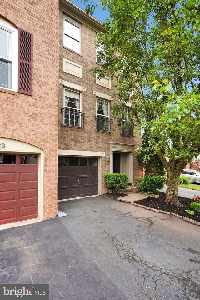 44030 Gala Cir - Photo 3 of 50