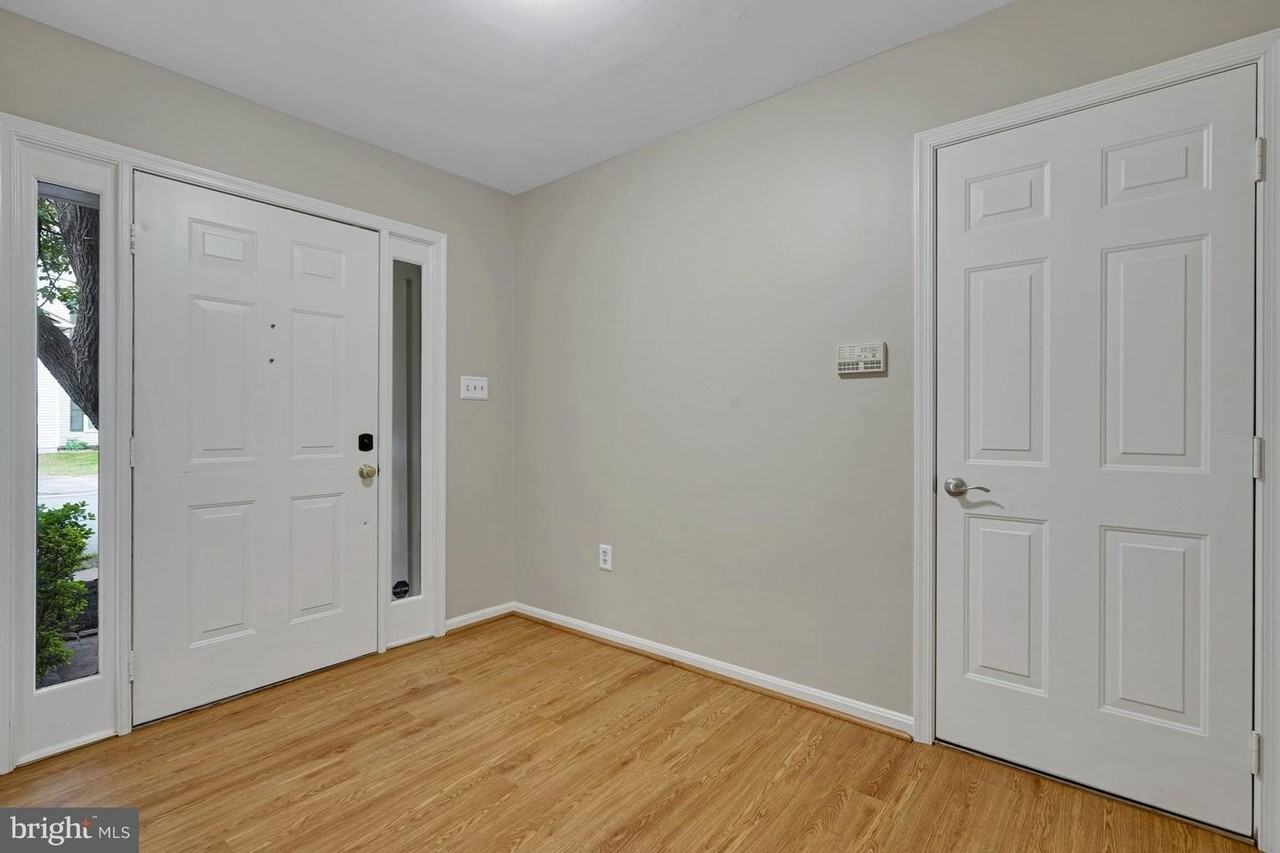 44030 Gala Cir - Photo 4 of 50
