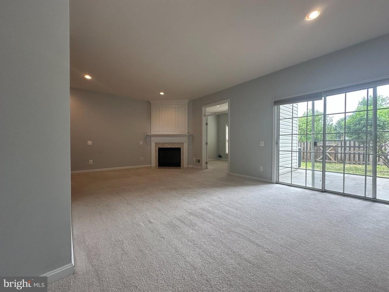 45760 Smoketree Ter - Photo 6 of 34