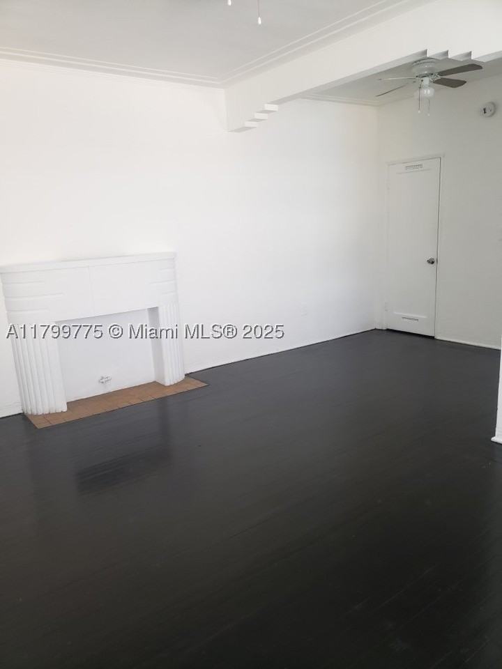 1608 Drexel Ave #18 - Photo 4 of 16