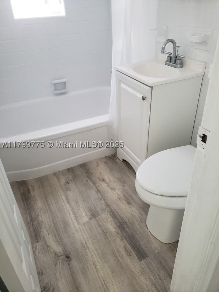 1608 Drexel Ave #18 - Photo 6 of 16