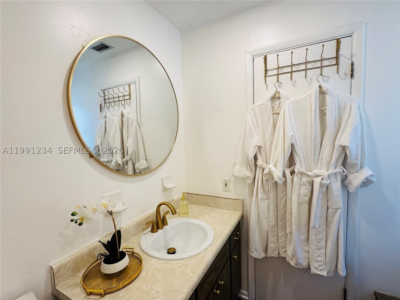 5100 Rilma Ave #0 - Photo 5 of 27