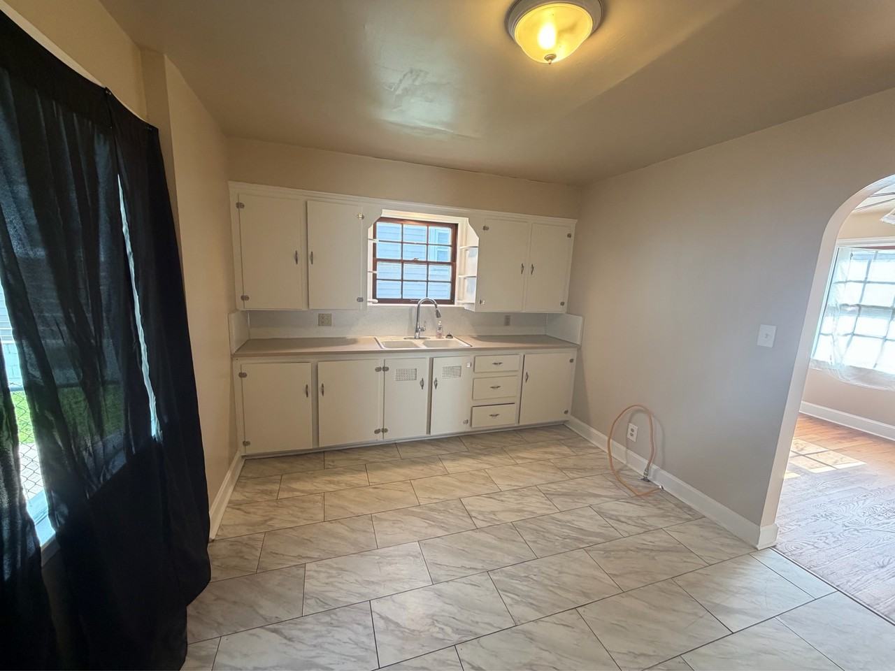 51 N Dunlap Ave #1 - Photo 2 of 10