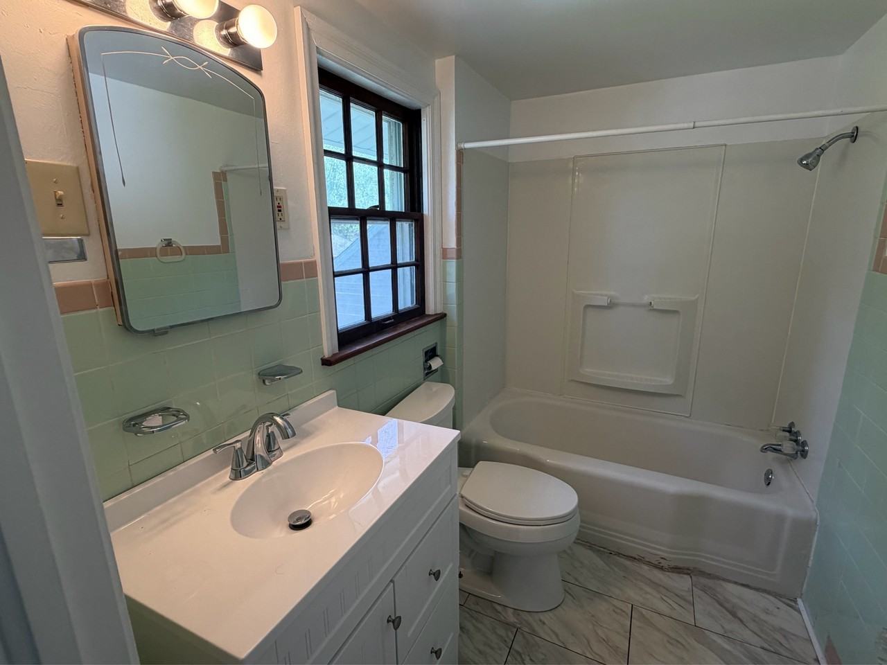 51 N Dunlap Ave #1 - Photo 6 of 10