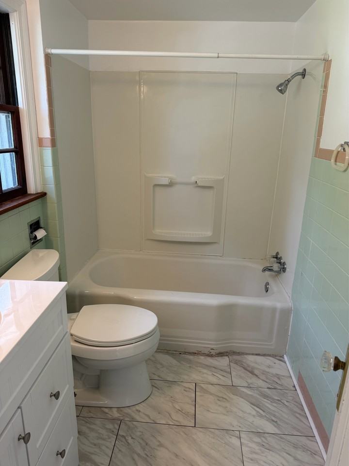 51 N Dunlap Ave #1 - Photo 7 of 10
