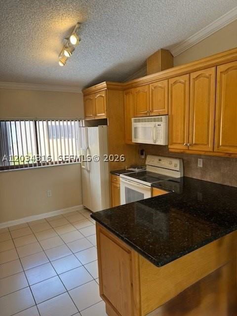 7800 W 29th Way #202 - Photo 3 of 12