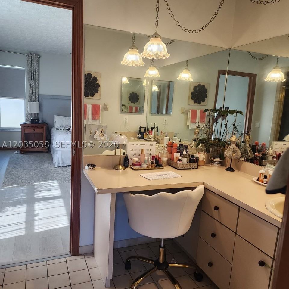6101 Palmetto Dr #6101 - Photo 5 of 50