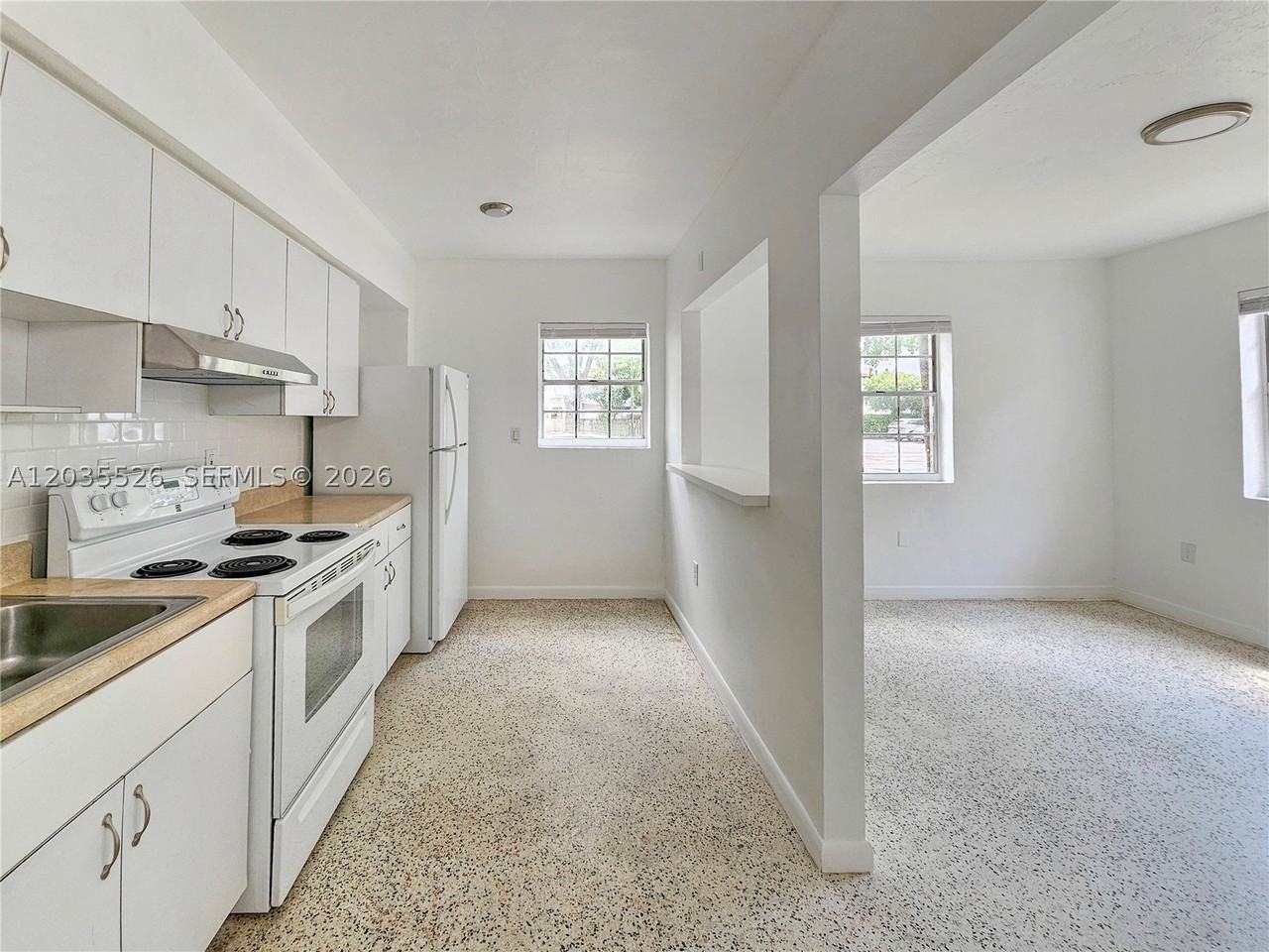 6601 Sw 10th St #2 - Photo 5 of 12