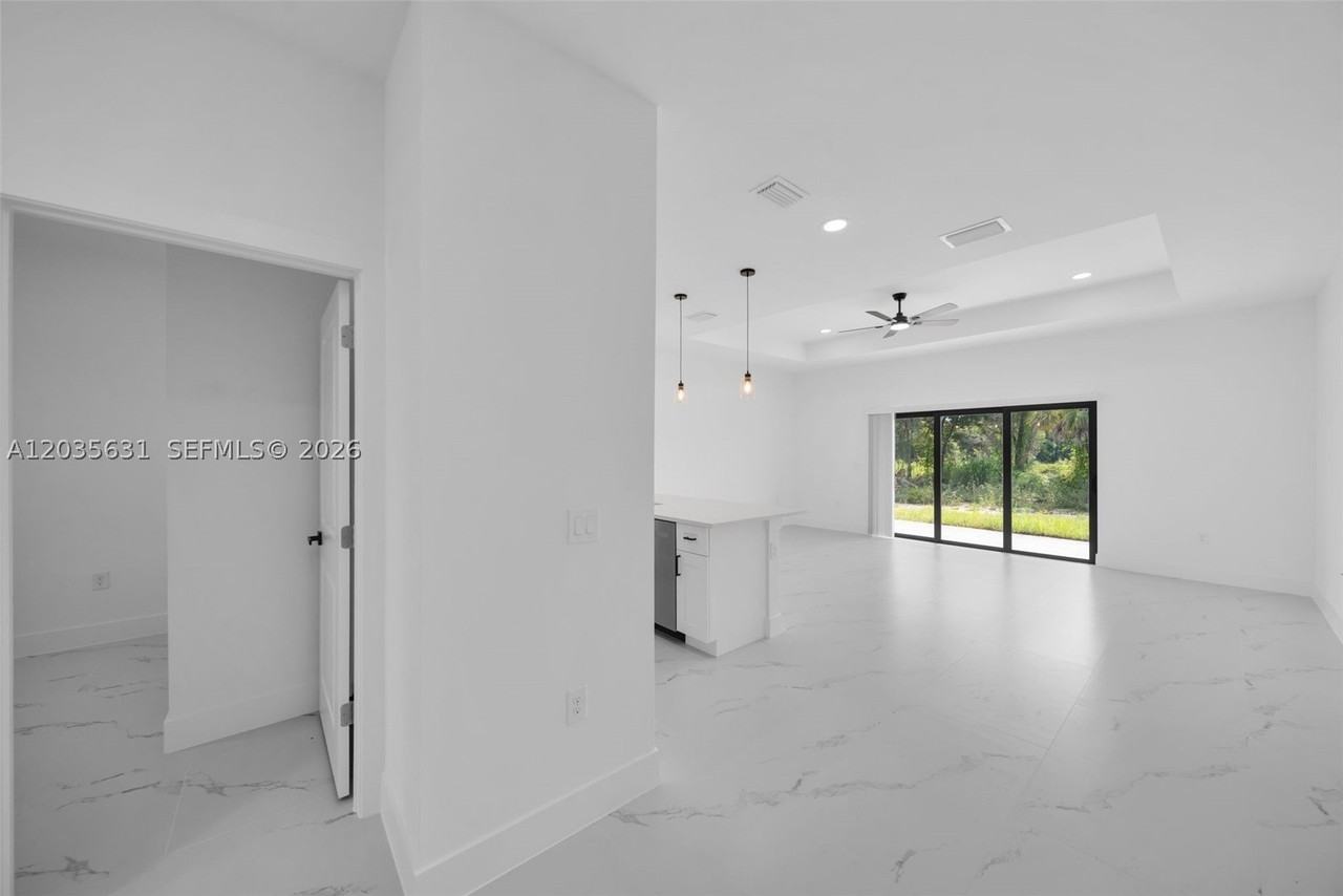 4982 Fairway Ct #4982 - Photo 3 of 27