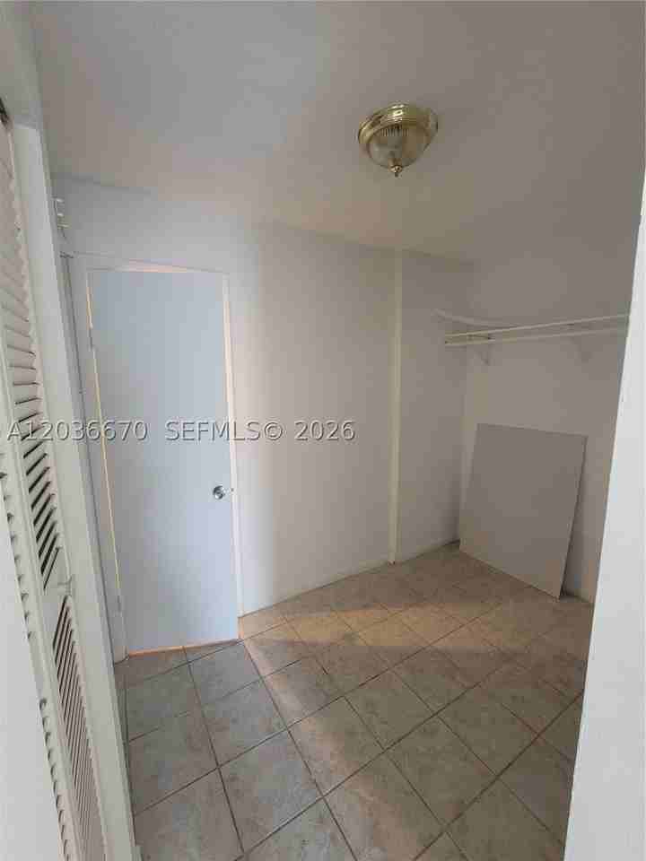 2800 Nw 56th Ave #E401 - Photo 7 of 11