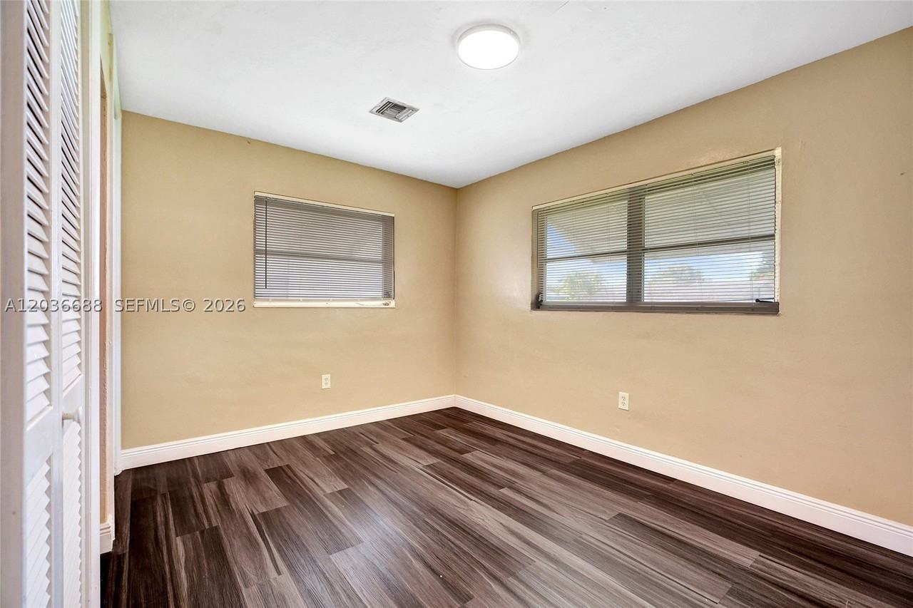 7953 Panama St - Photo 6 of 50