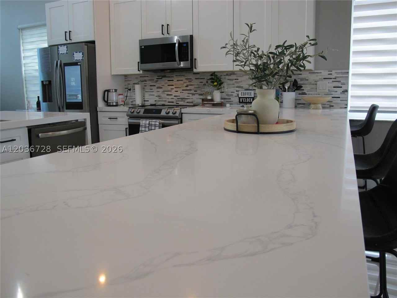 5285 Nw 112th Ter - Photo 6 of 33