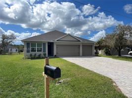 featured image of 455 Londrina Dr