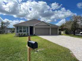 455 Londrina Dr - Photo 1 of 1