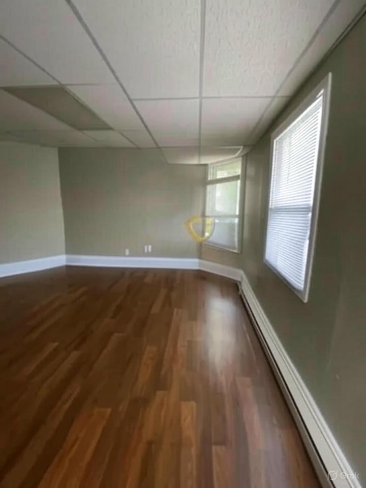 347 Richmond Ave - Photo 2 of 7