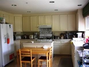 1092 Eagle Dr - Photo 3 of 7