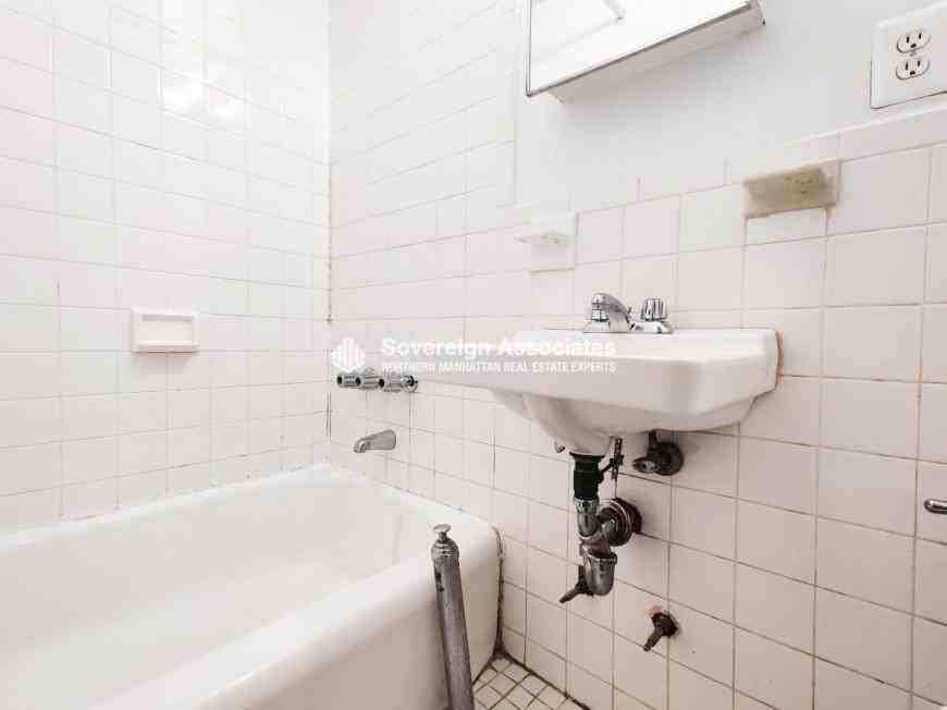 936 W End Ave - Photo 5 of 6