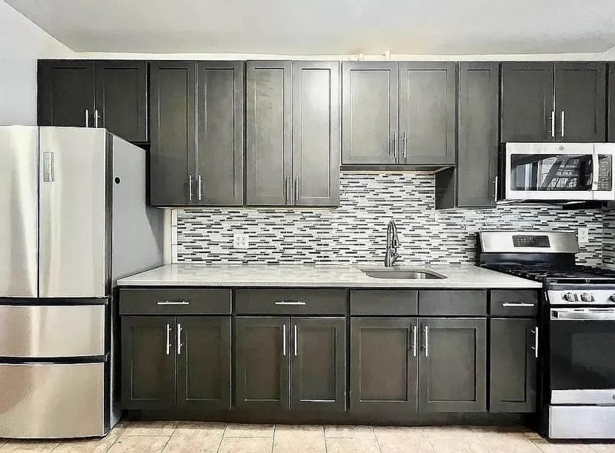 147 W 230th St