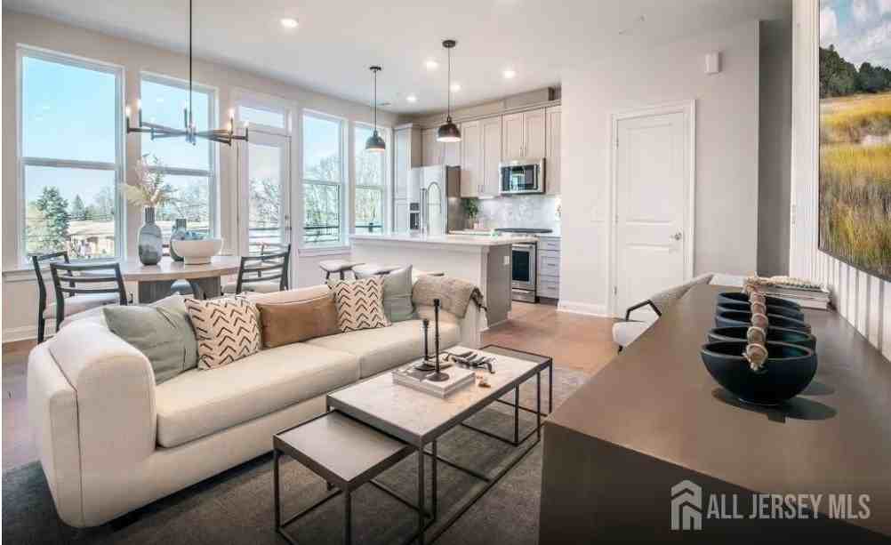 313 Sadie Cir - Photo 5 of 11