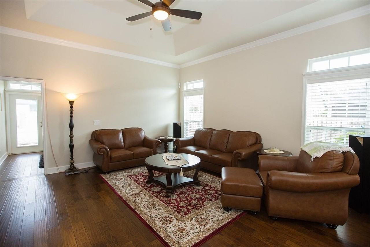 7440 Sw 80th Dr - Photo 2 of 35