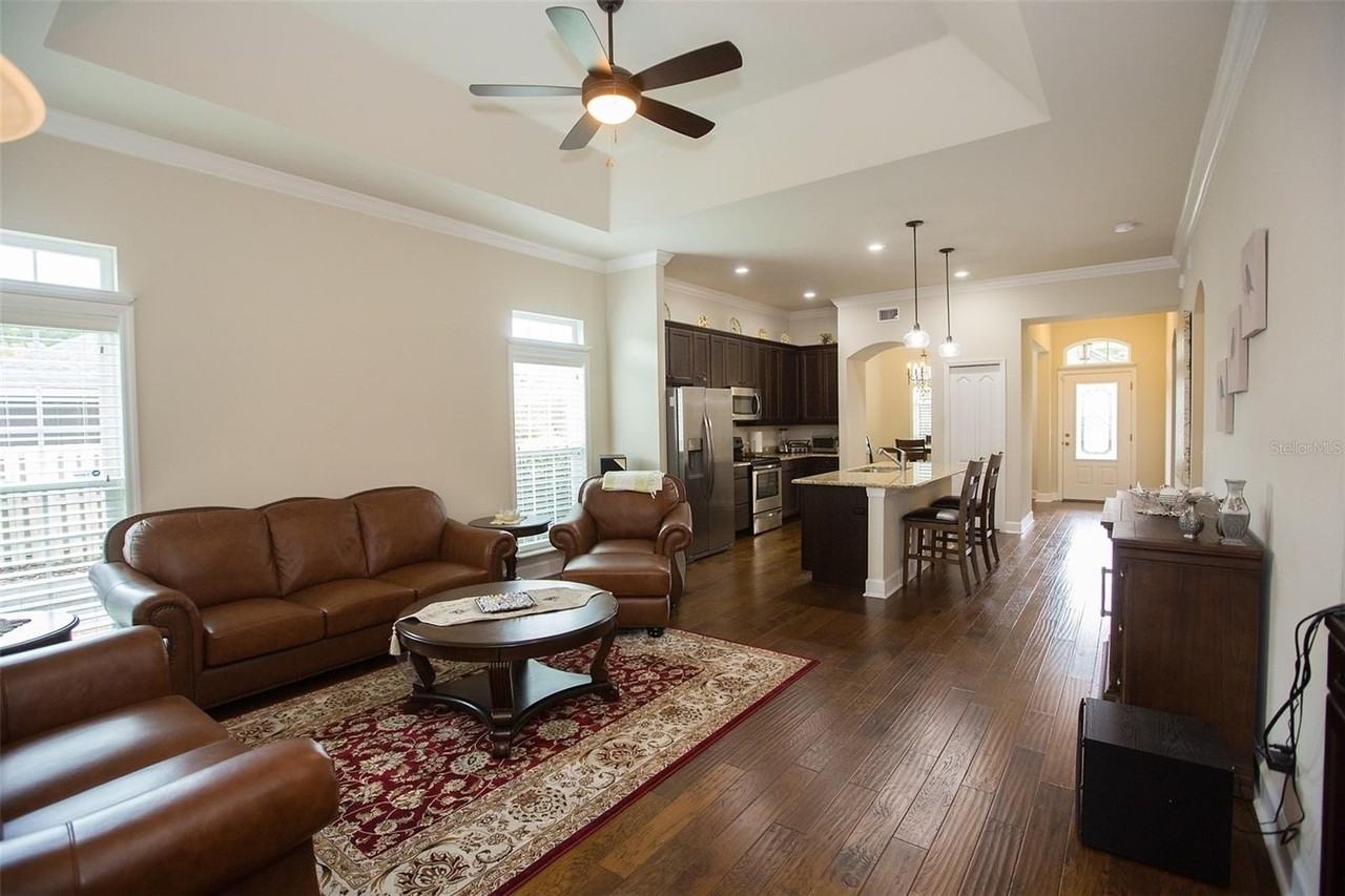 7440 Sw 80th Dr - Photo 4 of 35