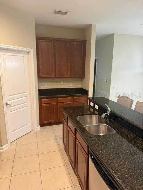 7735 Fairgrove Ave - Photo 6 of 28