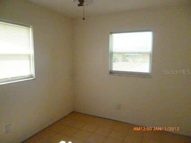 11013 Temple Ave - Photo 7 of 12