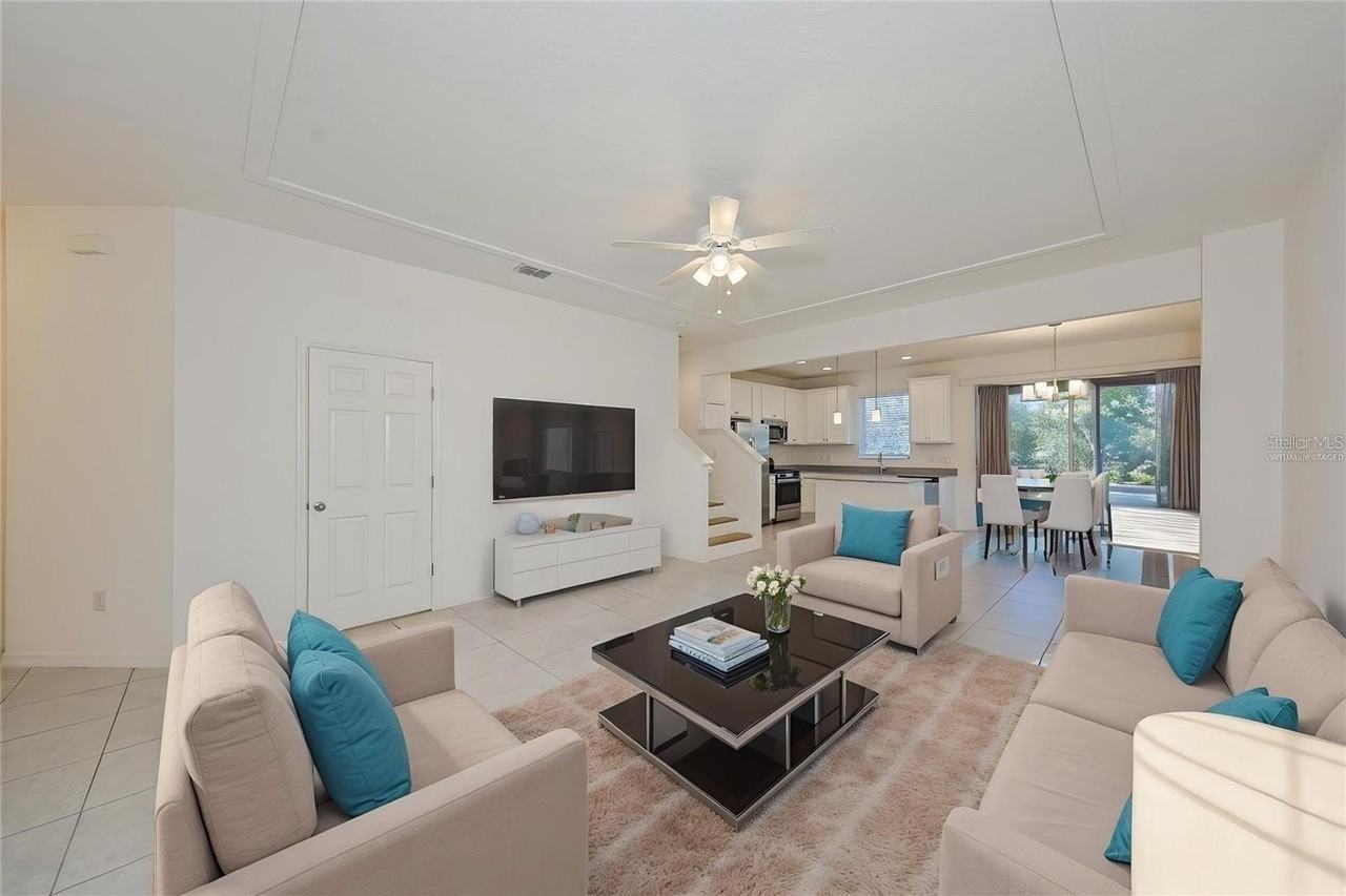 6222 Camino Dr - Photo 3 of 38