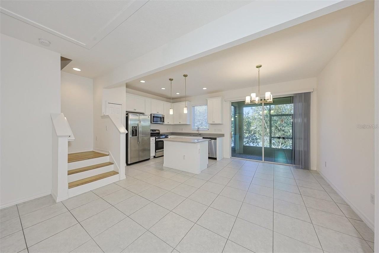 6222 Camino Dr - Photo 5 of 38