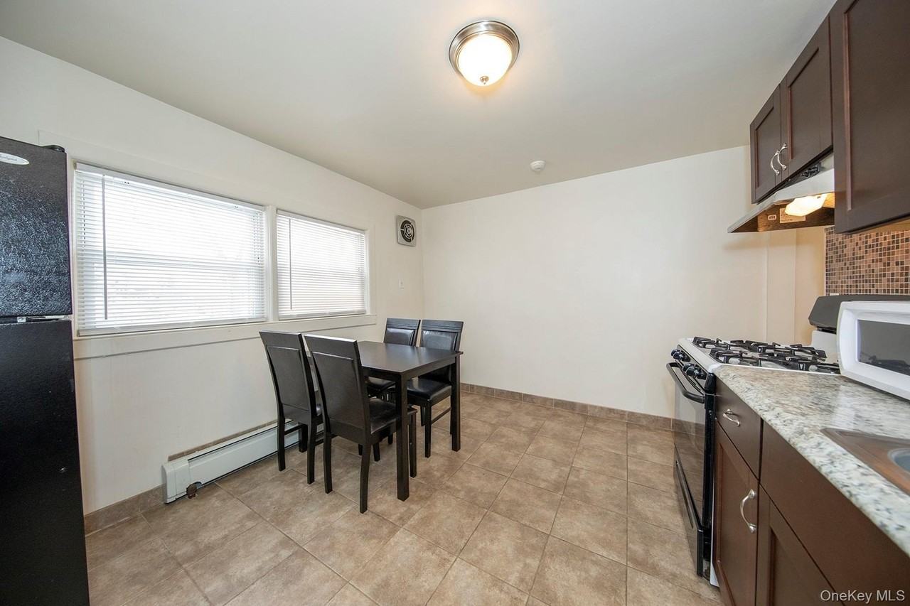 72 Pearsall Ave ## 74 - Photo 4 of 13