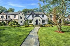 54 Vernon Pkwy - Photo 1 of 1