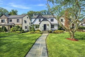 featured image of 54 Vernon Pkwy