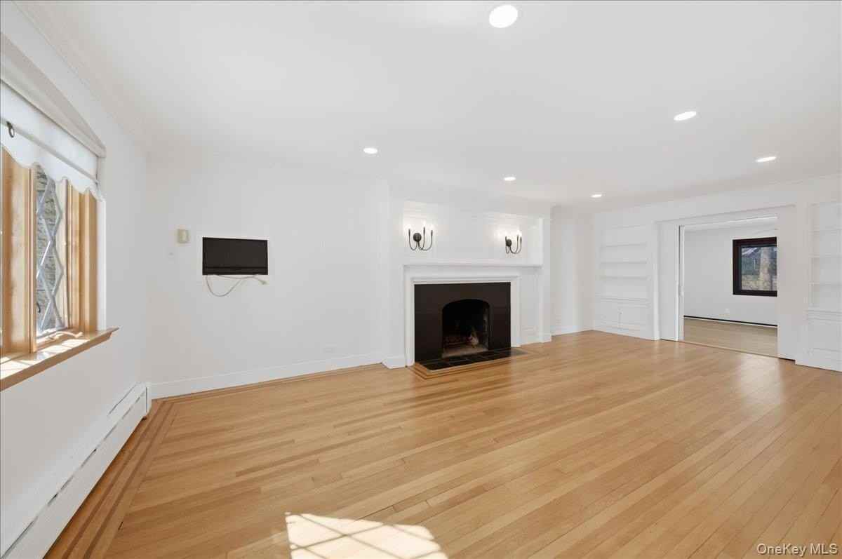54 Vernon Pkwy - Photo 4 of 21