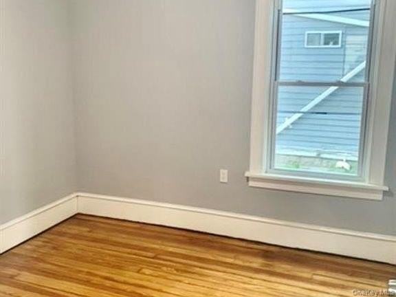30 Manitou Ave - Photo 2 of 10